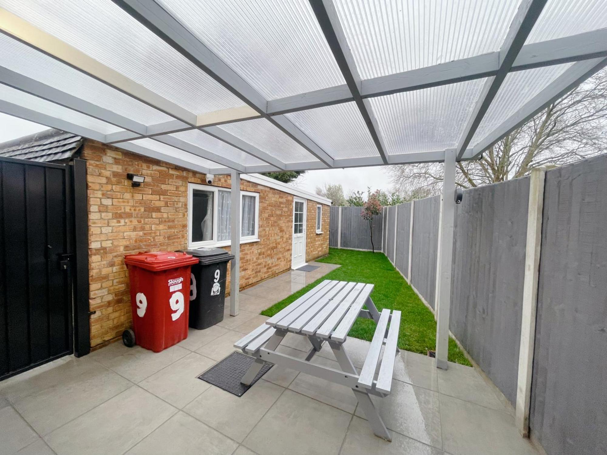Home Near London Heathrow, Slough,Windsor,Legoland 콘부룩 외부 사진