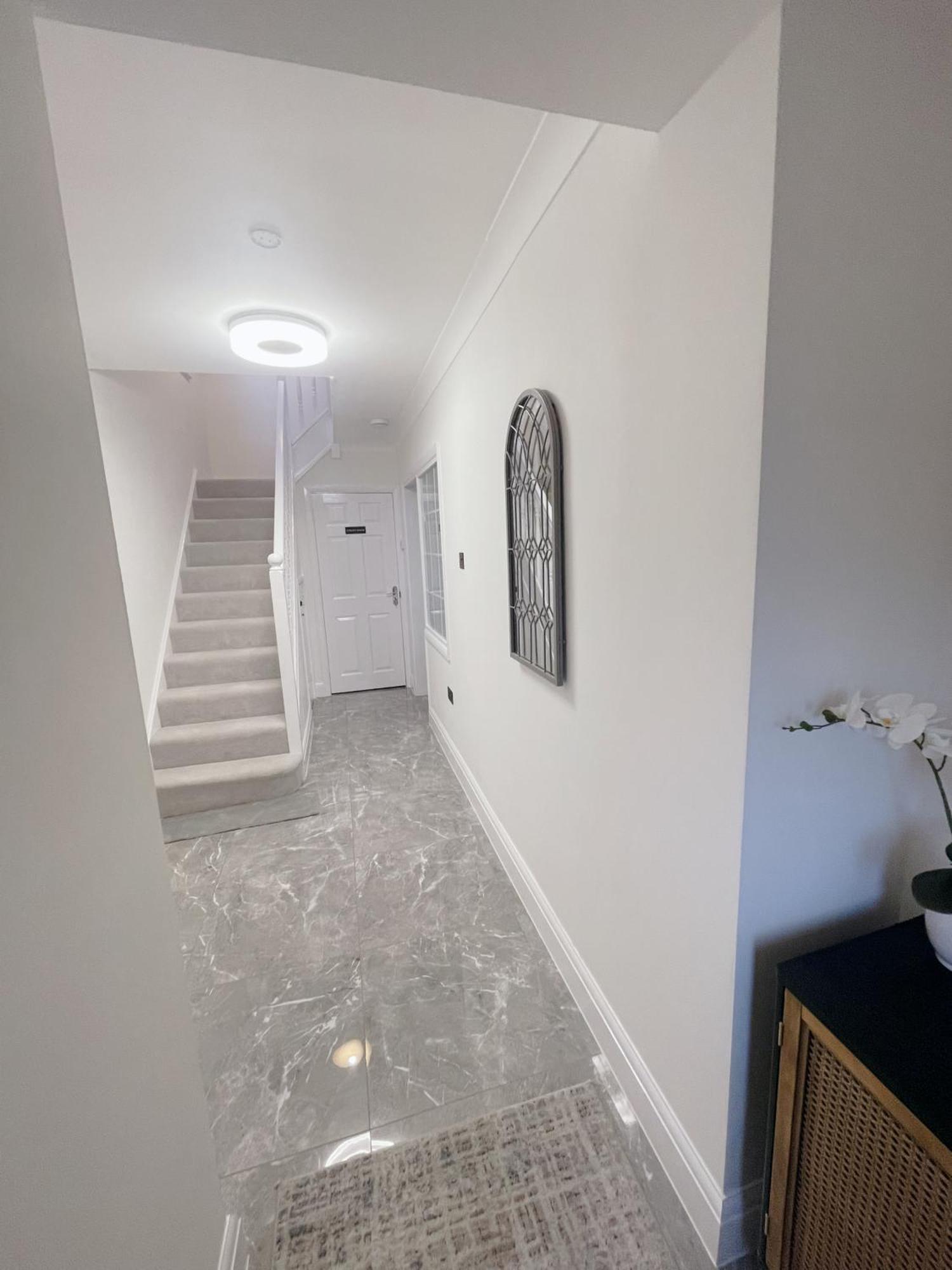 Home Near London Heathrow, Slough,Windsor,Legoland 콘부룩 외부 사진